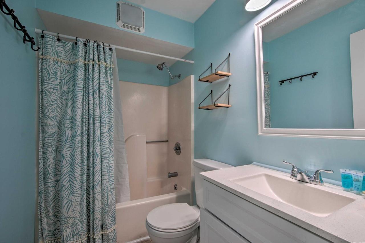 Ocean-View Condo With Deck, Steps To Carolina Beach! מראה חיצוני תמונה