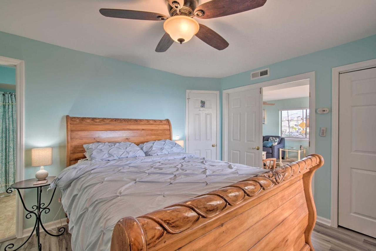 Ocean-View Condo With Deck, Steps To Carolina Beach! מראה חיצוני תמונה